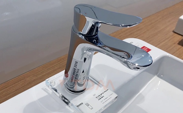 Vòi Lavabo TOTO TLG04301V Nóng Lạnh 3 Vòi lavabo TOTO TLG04301V nóng lạnh