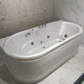 Tìm hiểu các loại bồn tắm phổ biến nhất 2022 5 tim hieu cac loai bon tam pho bien nhat 2021 280x280 1