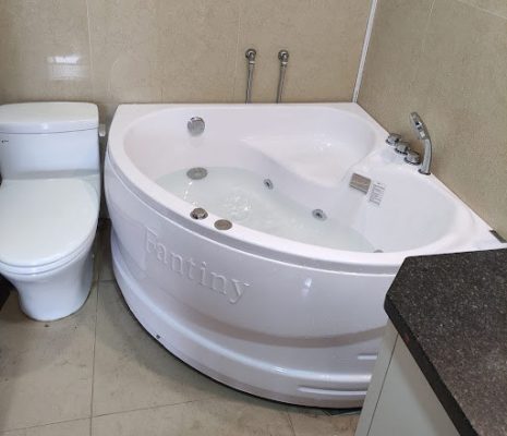 Bồn tắm góc Fantiny nhỏ gọn