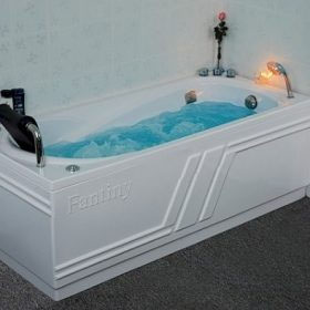 Bồn tắm massage Fantiny giá thế nào? Có đáng mua không? 1 bon mat xa fatiny