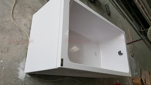 Bồn Tắm Fantiny MBL-135S 