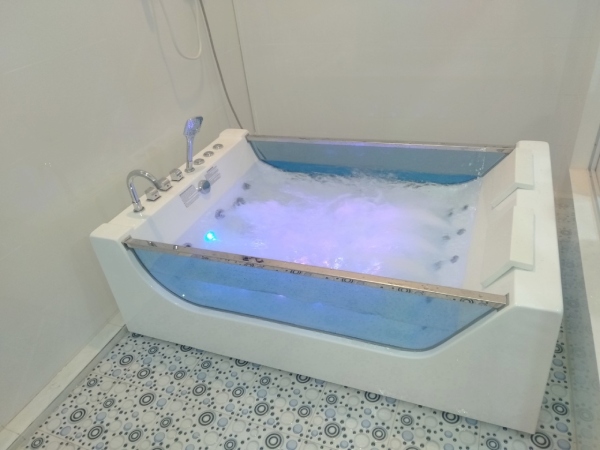 bồn tắm massage thủy lực 